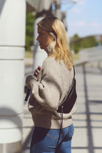 Laden Sie das Bild in den Galerie-Viewer, HUGO - Schulter- und Hüfttasche