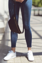 Laden Sie das Bild in den Galerie-Viewer, HUGO - Schulter- und Hüfttasche