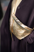 Laden Sie das Bild in den Galerie-Viewer, HUGO - Schulter- und Hüfttasche