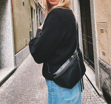 Laden Sie das Bild in den Galerie-Viewer, HUGO - Schulter- und Hüfttasche
