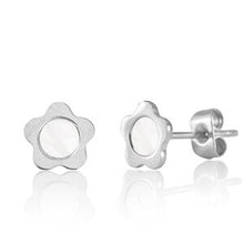 Laden Sie das Bild in den Galerie-Viewer, Blumen Ohrstecker 7x8mm