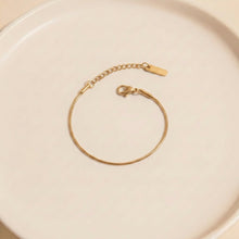 Laden Sie das Bild in den Galerie-Viewer, Superfeines Armband