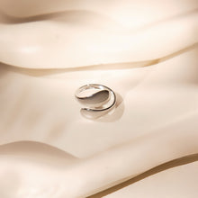 Laden Sie das Bild in den Galerie-Viewer, SHINE Ring