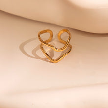 Laden Sie das Bild in den Galerie-Viewer, FLOW Ring