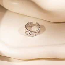 Laden Sie das Bild in den Galerie-Viewer, WOOD Ring