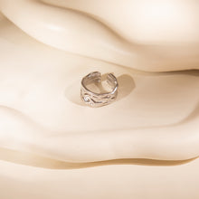 Laden Sie das Bild in den Galerie-Viewer, WOOD Ring