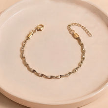 Laden Sie das Bild in den Galerie-Viewer, SPIRAL Armband