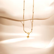 Laden Sie das Bild in den Galerie-Viewer, BOHO Creolen &amp; Kette