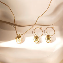 Laden Sie das Bild in den Galerie-Viewer, BOHO Creolen &amp; Kette