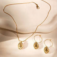 Laden Sie das Bild in den Galerie-Viewer, BOHO Creolen &amp; Kette