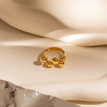 Laden Sie das Bild in den Galerie-Viewer, BALL Ring