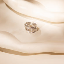 Laden Sie das Bild in den Galerie-Viewer, FLOW Bicolor Ring