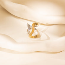 Laden Sie das Bild in den Galerie-Viewer, SERENITY Bicolor Ring