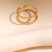 Laden Sie das Bild in den Galerie-Viewer, DOTS Ring