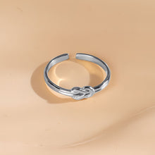 Laden Sie das Bild in den Galerie-Viewer, Größenverstellbarer KNOT Ring