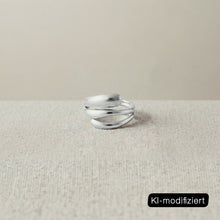 Laden Sie das Bild in den Galerie-Viewer, Fine Round TRIPLE Ring