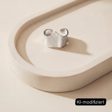 Laden Sie das Bild in den Galerie-Viewer, MATT ROUND Ring