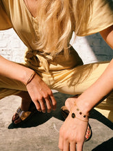 Laden Sie das Bild in den Galerie-Viewer, Love ARMBAND