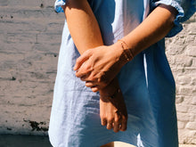 Laden Sie das Bild in den Galerie-Viewer, Kugel ARMBAND