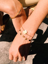 Laden Sie das Bild in den Galerie-Viewer, Love ARMBAND