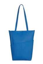 Laden Sie das Bild in den Galerie-Viewer, S A L E : RUTA - Grosse Vegane Rucksacktasche