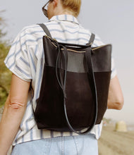 Laden Sie das Bild in den Galerie-Viewer, Quinn - Neue Leder Rucksacktasche